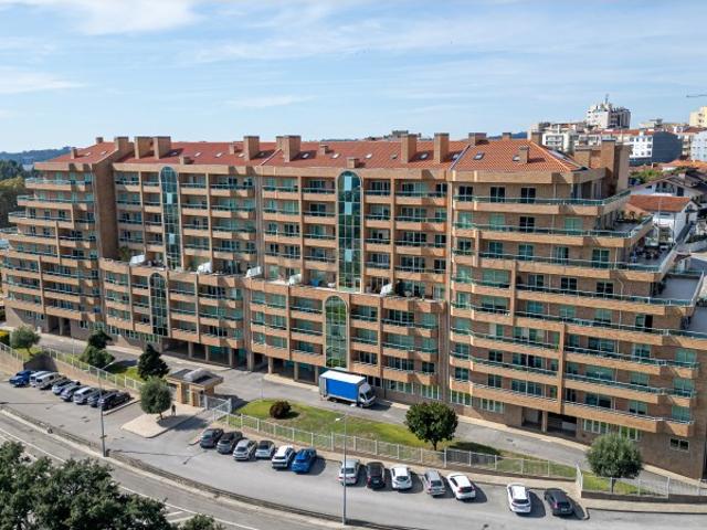 Duplex à venda na Rua António Bernardo
