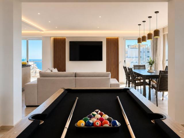 Duplex à venda na Rua do Sol, 4 Praia da Rocha, Portimão 340m² Portimão