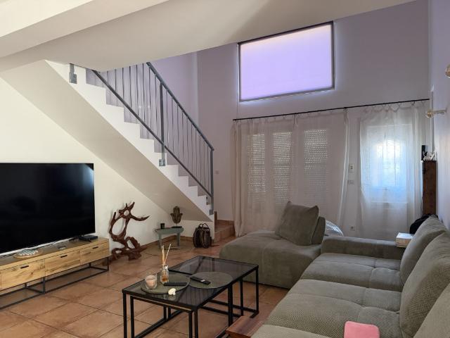 Duplex à Chambéry 73000, 1 pièces, de 120m² à 1 150 €