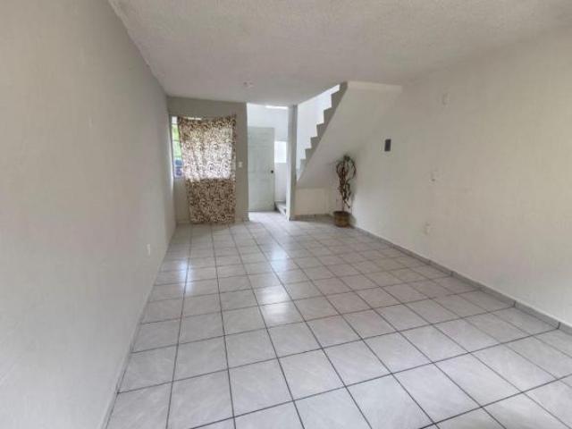 DÚPLEX A LA VENTA EN VILLAS DEL PEDREGAL