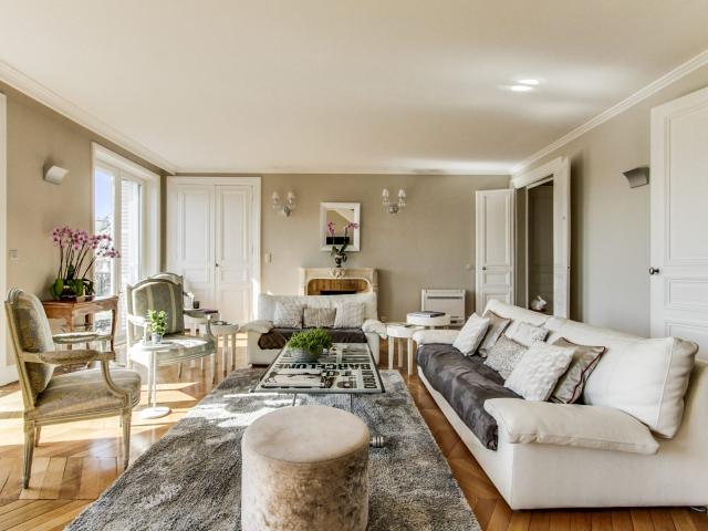 Duplex à louer, 4 pièces Paris 75008