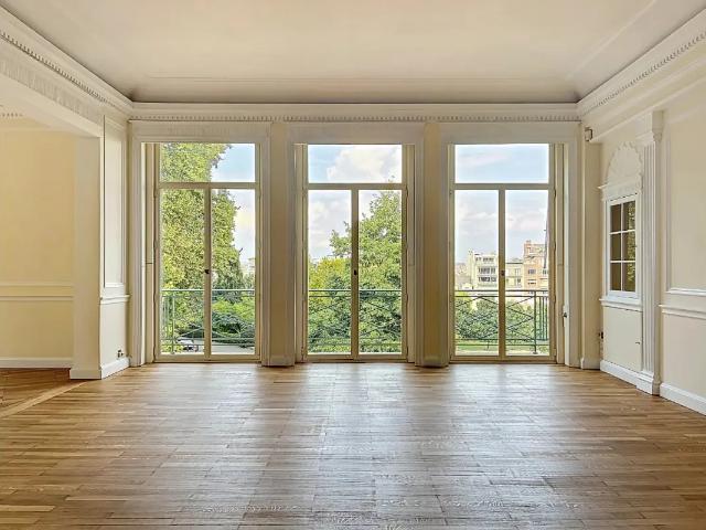 Duplex à louer à AVENUE LOUISE 372 Ixelles
