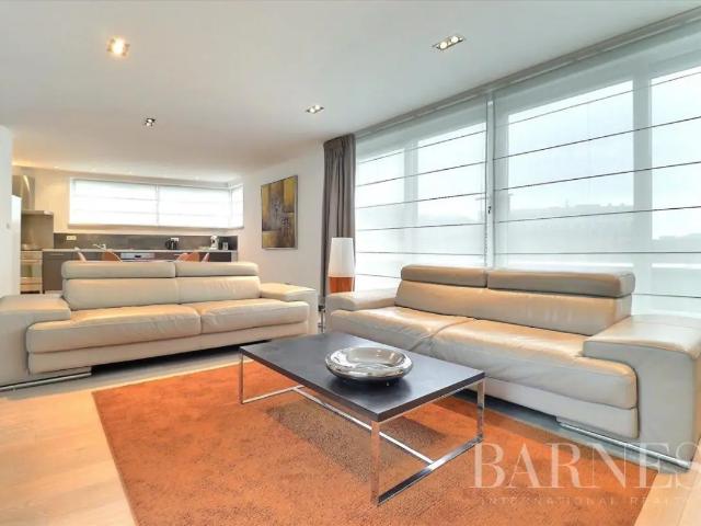 Duplex à louer avec terrasse et 3 chambres, Ixelles
