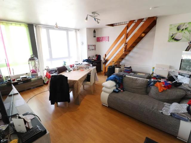 Duplex à louer avec 2 chambres, Dave