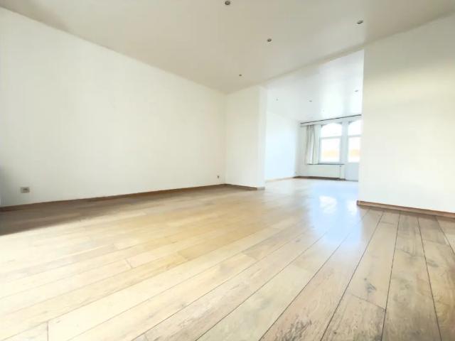 Duplex à louer avec 3 chambres, Berchem Sainte Agathe