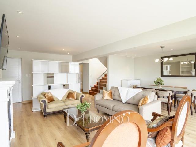 DÚPLEX AMOBLADO Y EQUIPADO DE 150 M² | 3 DORMITORIOS | 2 COCHERAS
