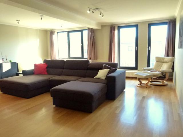 Duplex app. 3 4 slpk. terras en autostaanplaats in Lummen