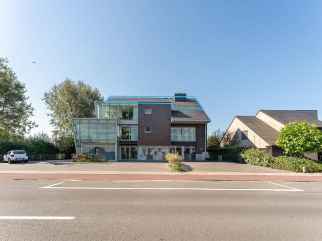 Duplex appartement in recent gebouw te Mariakerke te huur!