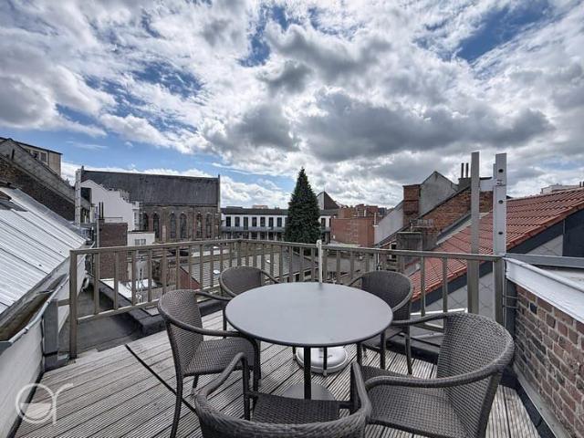 Duplex appartement op toplocatie te huur