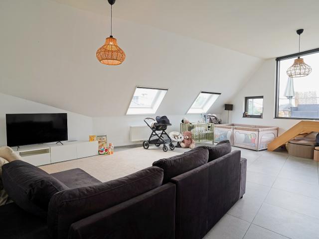 Duplex appartement met groot terras te centrum Buggenhout