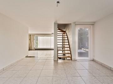 Duplex appartement met tuin en garage
