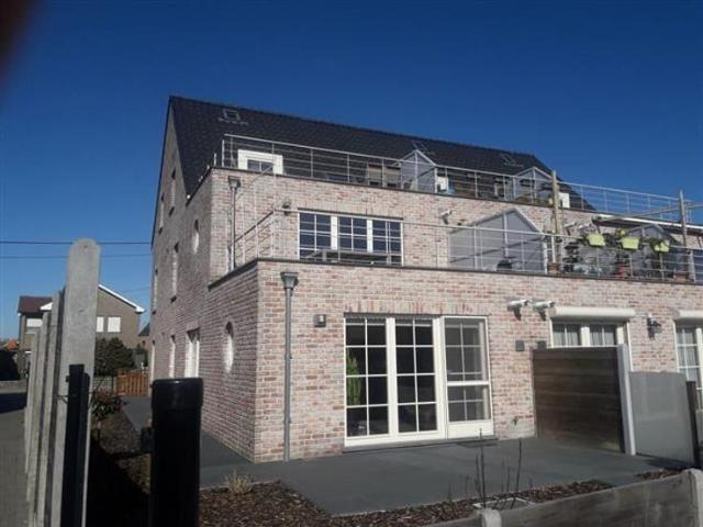 Duplex appartement met terras in Houtvenne
