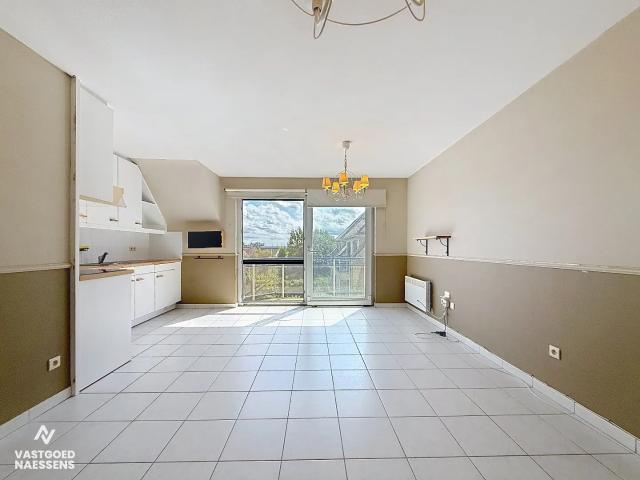 DUPLEX APPARTEMENT MET 1 SLPK EN TERRAS