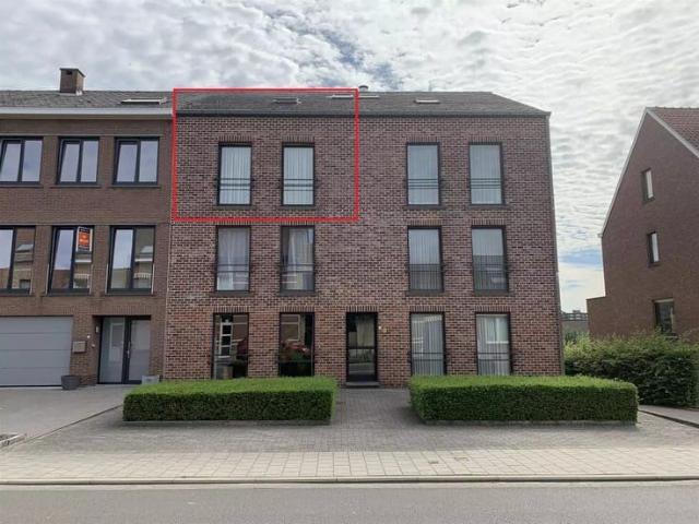 Duplex appartement met 2 slaapkamers en 2 autostaanplaatsen