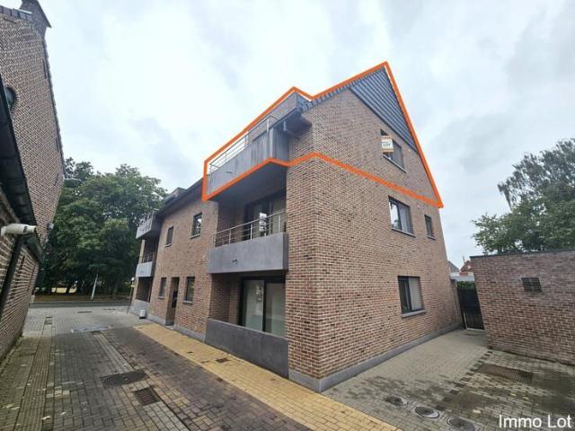 Duplex appartement met 3 slaapkamers te huur