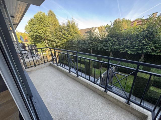 DUPLEX – ASCENSEUR – 1 CHAMBRE 1 CAVE 1 PARKING