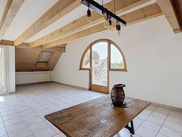 Attika Maisonette mit Terrasse und Balkon