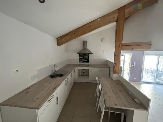 Duplex atypique avec extérieur à saint donat