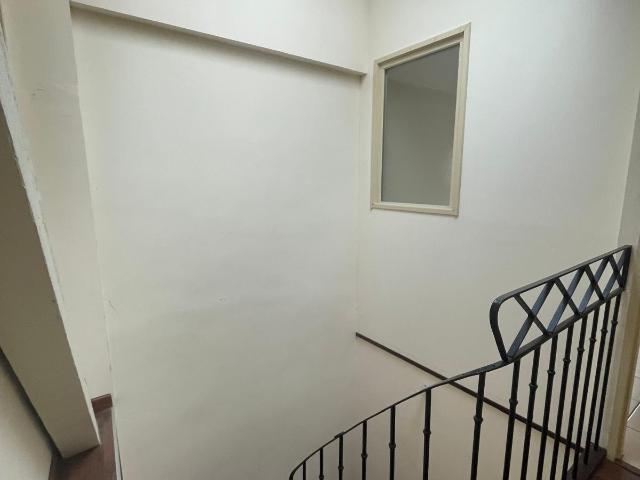 Duplex au 3 ème et dernier étage, Place Jean Moulin, 66000 Perpignan