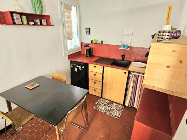 Duplex au 1er étage dans une petite copropriété de 3 lots à Claviers, Var
