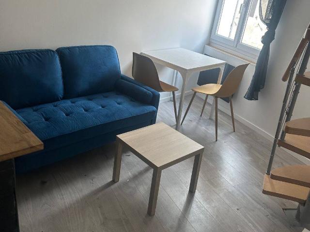 Duplex au centre de pont sainte Maxence