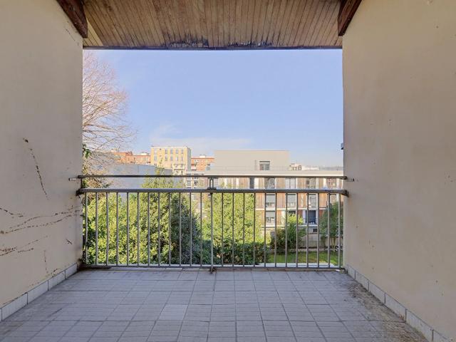 DUPLEX au dernier étage avec loggia. Cave et Parking inclus