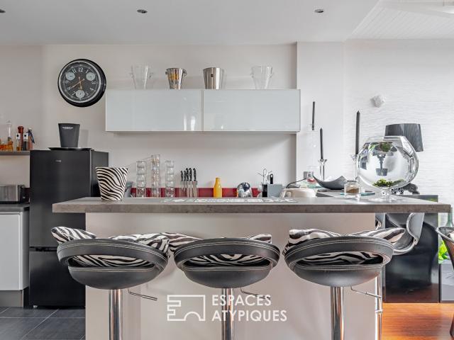 Duplex avec terrasse secrète sur les toits aux Halles 83m² Tours