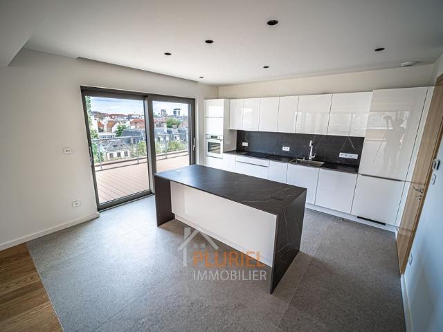 Duplex d’exception de 285m²avec terrasse panoramique de 315 m² au cœur de Strasbourg