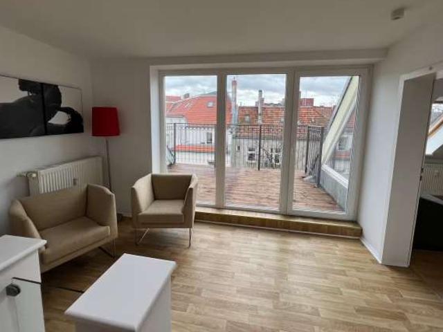 Duplex Dachgeschosswohnung mit 2 Schlafzimmern und Sonnenterrasse in Alt Tempel
