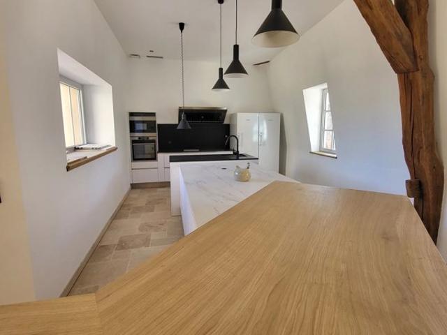 Duplex d'exception au cœur de Beaune – dernier étage avec ascenseur et terrasse