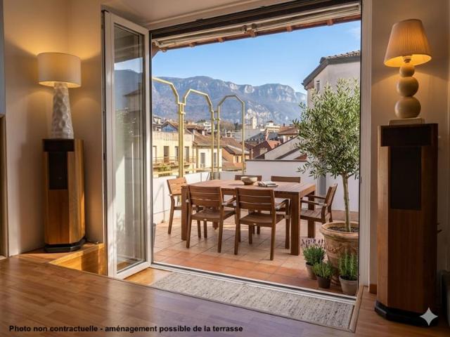 Duplex d'exception au dernier étage avec terrasse