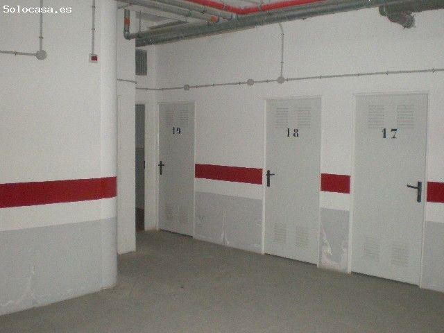 Duplex de 3 habitaciones y 2 baños con salarium de 100m2 mas garaje y trastero