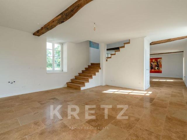 Duplex de 150 m² avec terrasse privative dans la longère du. 150m² Bergerac