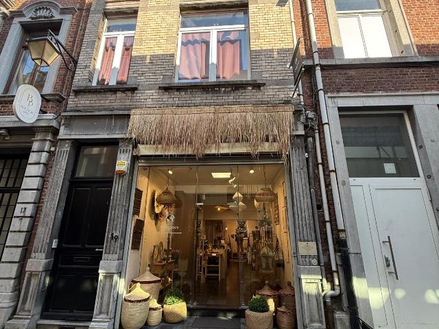 Duplex de 2 chambres d'une superficie de 96m² situé dans l'hypercentre de Liège