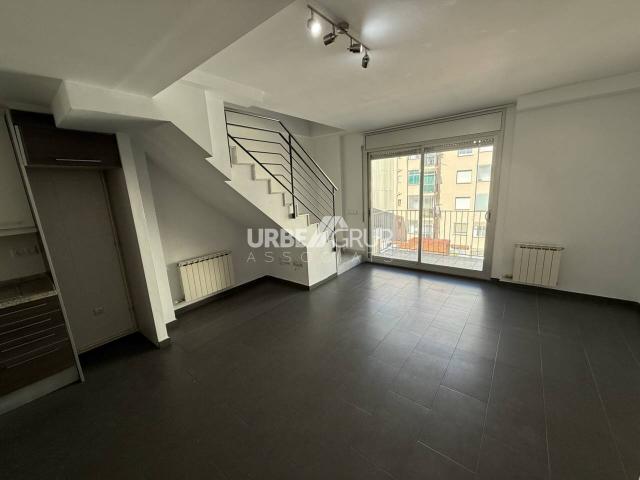 DUPLEX DE 2 HABITACIONES CON 2 BAÑOS EN PERE PARRES
