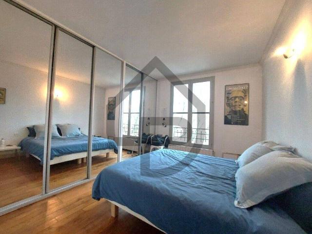 DUPLEX DE 4 PIECES AU BUTTES CHAUMONT LOUE VIDE