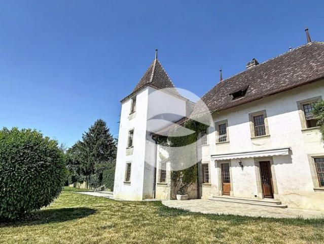 Duplex de 6,5 pièces avec grand jardin