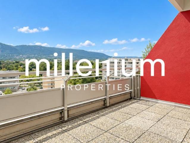 Duplex de 6 pièces situé au 9ème étage à Onex