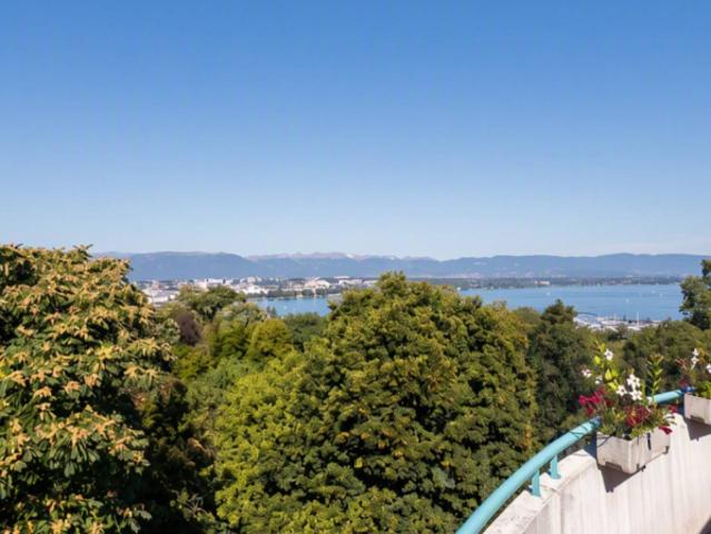 Duplex de 8 pièces en attique avec vue panoramique – Plateau de Frontenex