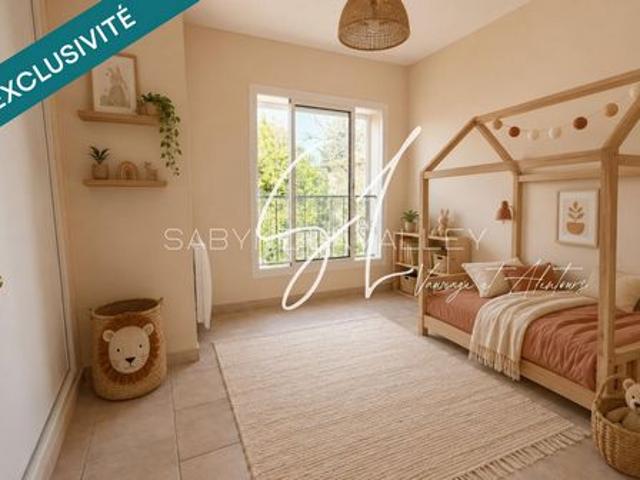 Duplex de caractère avec terrasse tropézienne ?