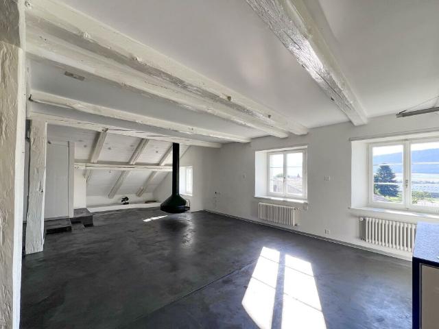Duplex de charme avec vue sur le Val de Ruz ? 4.5 pièces 159 m²