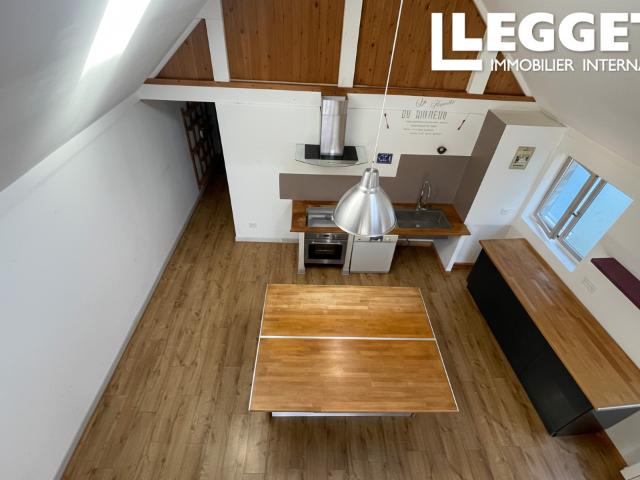 Duplex de charme esprit loft de 84 m2 au cœur de Portbail sur Mer, Manche Normandie, France. 2 chambres