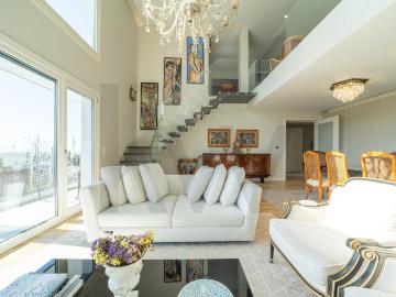 Duplex de Luxo em Oeiras: Onde a Sofisticação Contemporânea. 265m² Porto Salvo e Barcarena