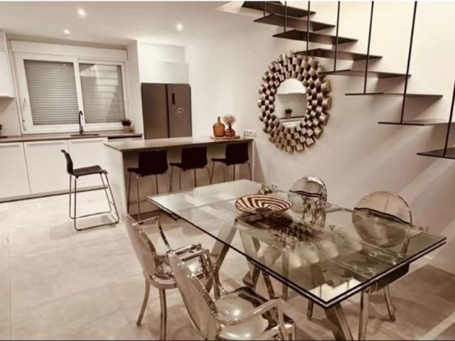 Duplex de lujo de 150 m2 en alquiler San Jose de la Atalaya, España
