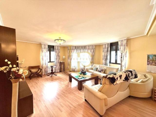 Duplex de alto standing de 235 m2 en venta Guadalajara, España
