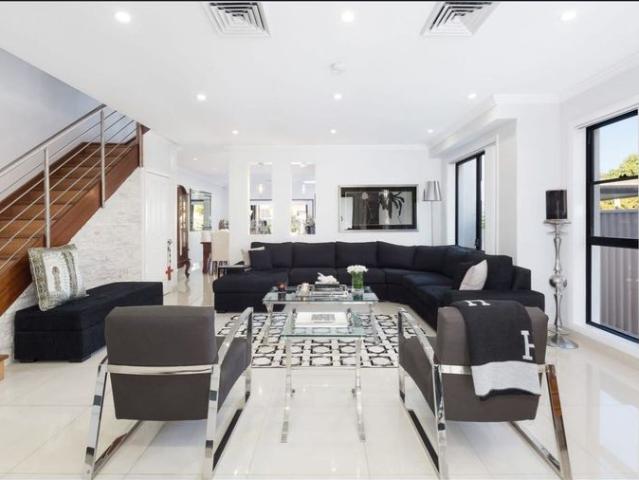 Duplex Deluxe in heart of sylvania