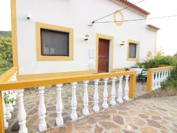 Duplex em zona rural a 10 minutos da praia