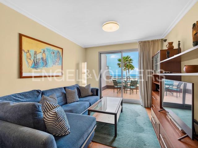Dúplex en 1ª línea del mar con vistas al Atlántico y al Teid. 124m² Los Abrigos