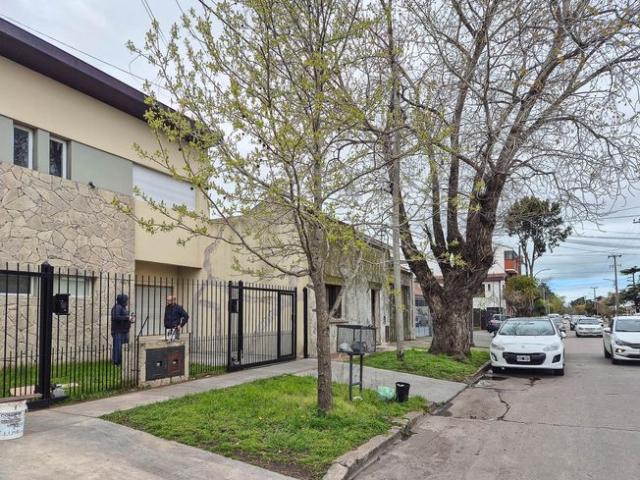 Duplex en alquiler 3 amb con patio en Pinos de Anchorena