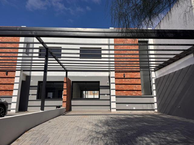 DÚPLEX EN ALQUILER 3 DORMITORIOS 3 BAÑOS CLAROS DEL BOSQUE
